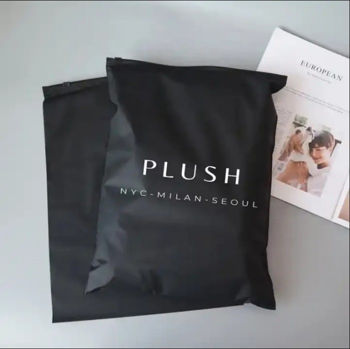 Custom ziplock bags for clothes with logo