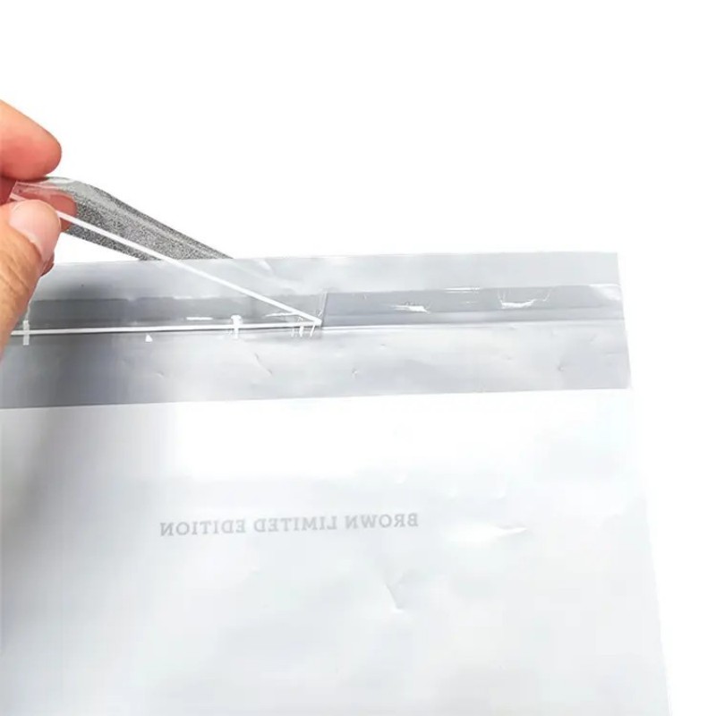 Eco-friendly self-adhesive bags for sustainable packaging